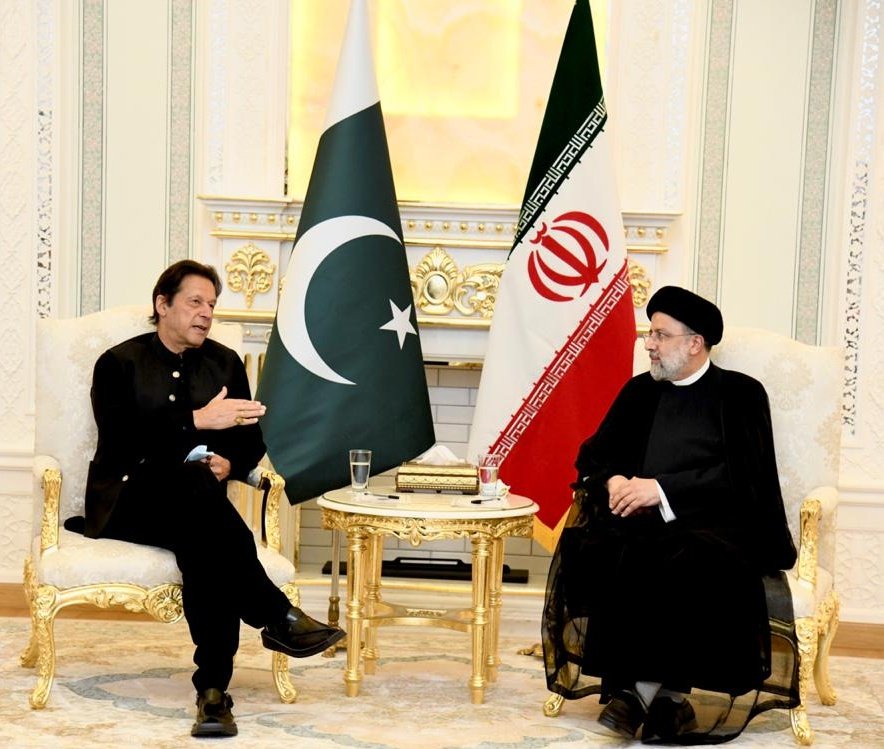 Raz512's tweet photo. @ElonMuskVines Ibrahim Raeesi &amp; Imran Khan https://t.co/HBwQPN7xld