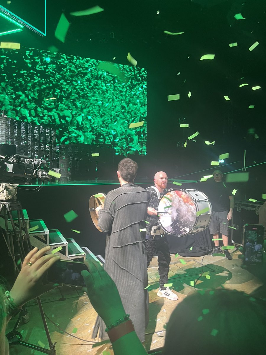 Amberjas1's tweet photo. Tickets secured. So excited but super emotional, this tour is going to be a rollercoaster of emotions. @thescript we are so proud💚 @TheScript_Danny @glenofthepower #thescript https://t.co/IiiY5XAyZK