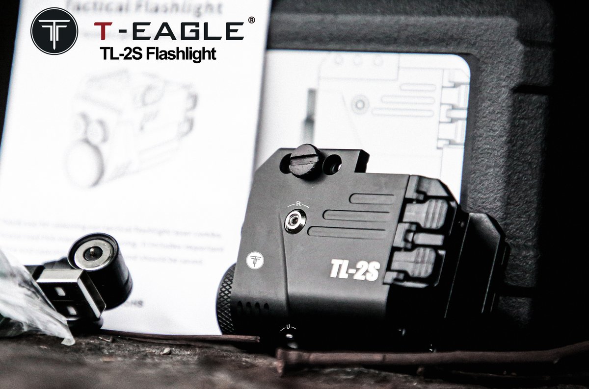 OpticsRuby's tweet photo. T-eagle TL-2S flashlight is built for strength, quality and portability, it's built with aircraft-grade aluminium  It has an IP66 waterproofing rating making it perfect for outdoor and hunting

With around 400 lumens of bright led it's great for any outdoor occasion. https://t.co/nY73yiEdsF