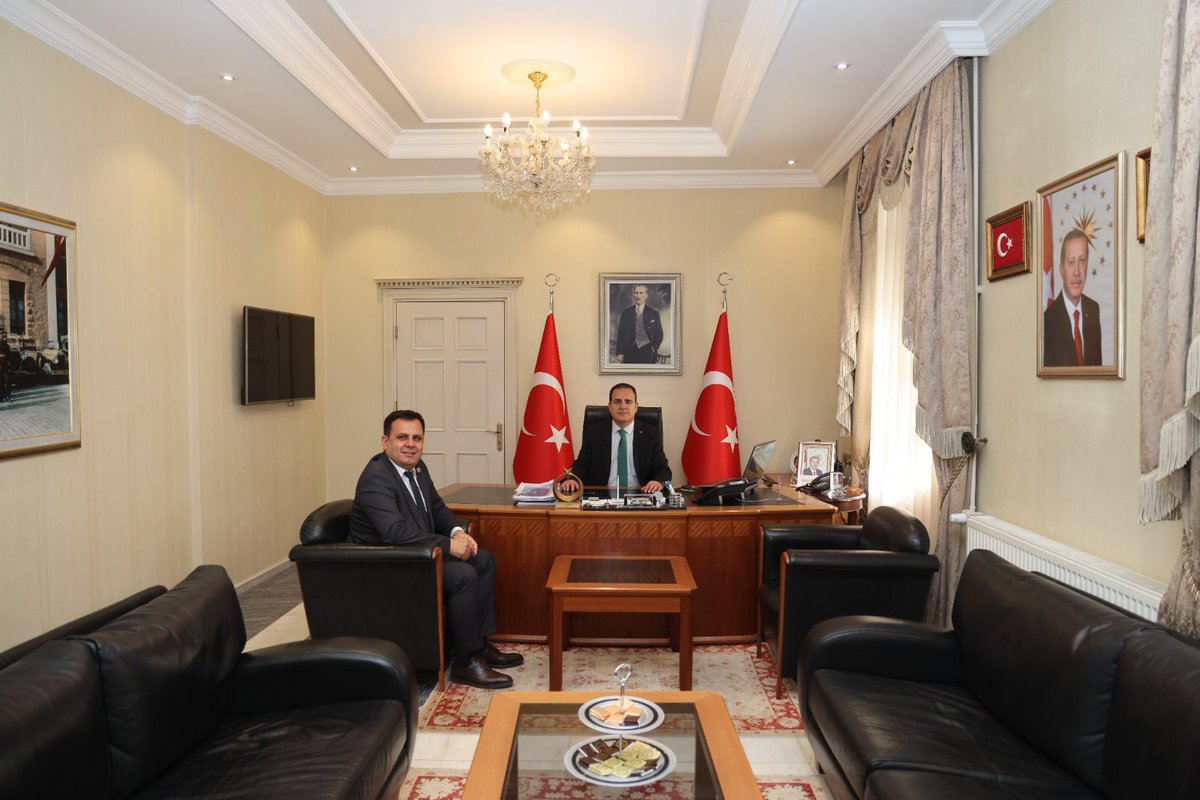 Dalaman Belediye Başkanı Sezer Durmuş, Valimiz Sayın Dr. İdris Akbıyık’ı ziyaret etti. Dalaman ilçemizde devam eden kamu yatırımları ve projeler istişare edildi. @idrisakbiyik