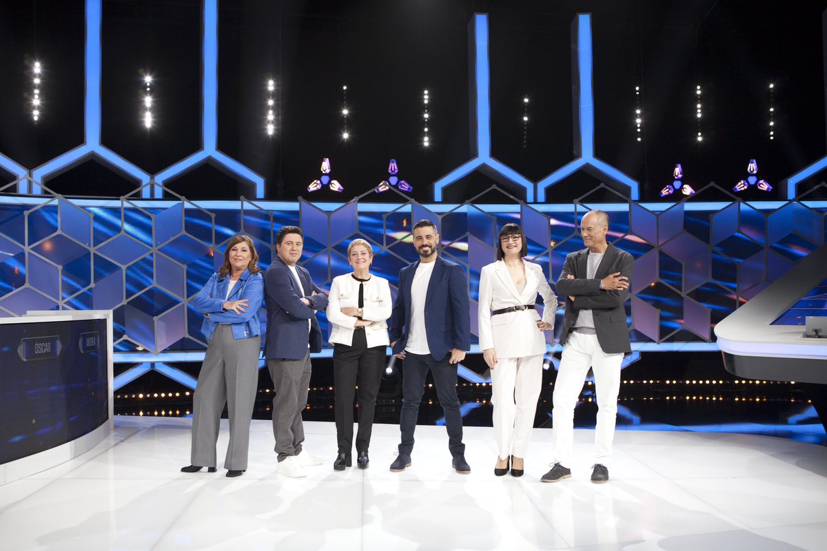 El Cazador tweet media