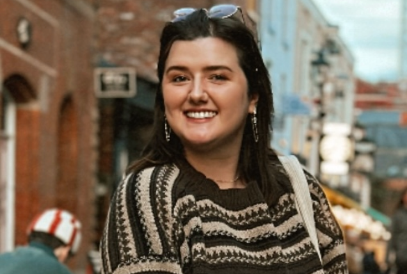Congratulations to @LivUniEnglish Creative and Critical Writing student Loïs Bolton, who has been awarded the annual @Orwell_Society prize in recognition of excellent dystopian fiction by a young writer 🏆 Well done Loïs! 💙 Read more: brnw.ch/21wK64B @TheOrwellPrize