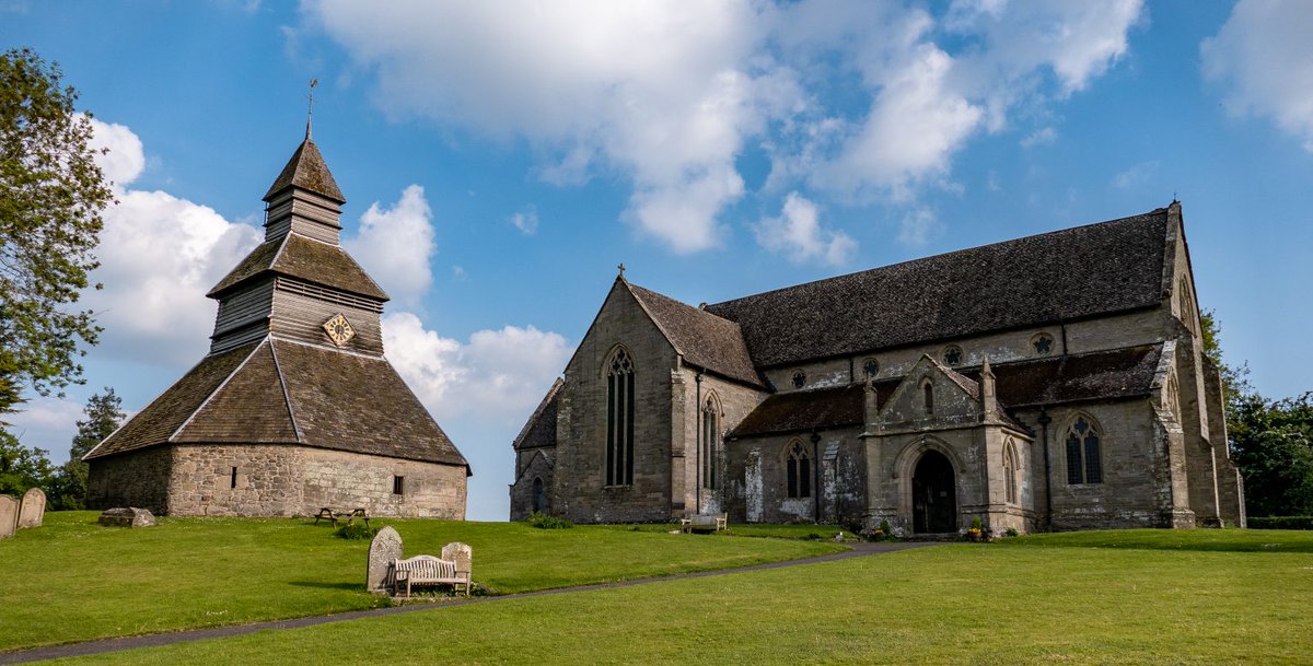 anne_obrien's tweet image. Heading to the lovely Church of St Mary the Virgin in Pembridge, Herefordshire, tomorrow Saturday 25th at 11.00 am to talk about medieval women, the Silent Witnesses of History, particularly Joan de Geneville, wife of Roger Mortimer, Earl of March.
Come and join us.