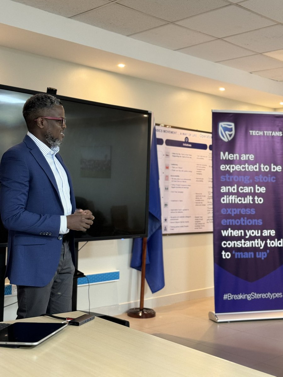 Spent the early part of my morning with the @stanbicug IT team. What a great morning sharing with the Tech Titans. We spoke about life and the power of intentional living. Always happy to be back sharing the @SafariUbuntu philosophy and how to keep going. #Gratitude 🙏🏿