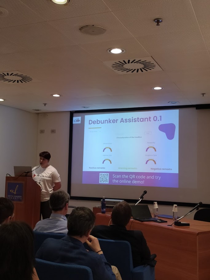 <a href="/ale_t_cig/">Alessandra T. Cignarella</a> gave an inspiring and transparent presentation about our first demo of DEBUNKER ASSISTANT, a tool that aims at democratizing access to information 🤖🔎📰

Take a look at it here: debunker-assistant.aequa-tech.com and give us your feedback!

#IndustryDay at <a href="/LrecColing/">LREC COLING 2024</a> 
#NLProc