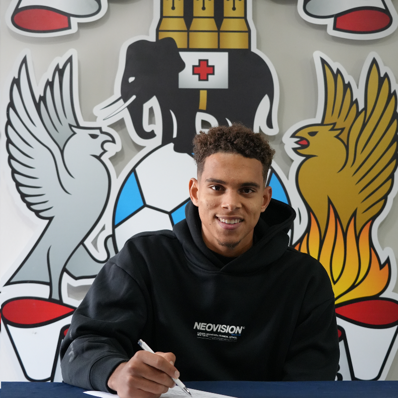 Coventry_City's tweet photo. 𝗪𝗲𝗹𝗰𝗼𝗺𝗲, 𝗥𝗮𝗽𝗵𝗮𝗲𝗹! 👋

We are delighted to announce that we have agreed to sign, Raphael Borges Rodrigues, subject to EFL and FA ratification.