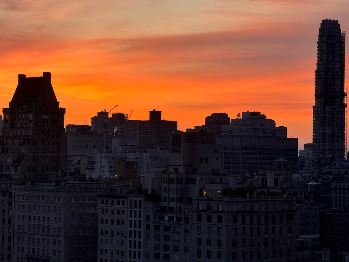 Keith Olbermann tweet media