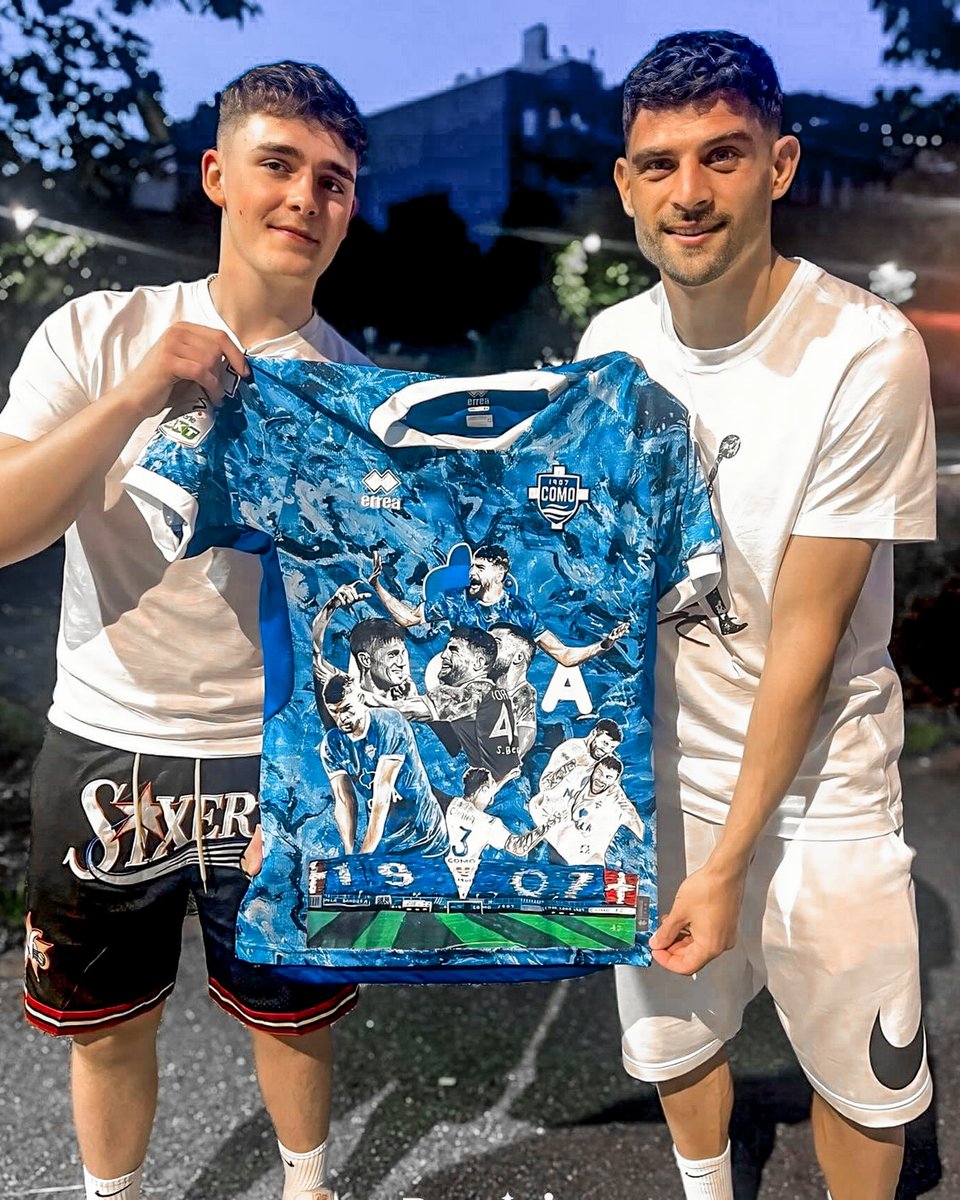 Como_1907's tweet photo. A special night with a special jersey from @RjCustoms1 for Nicholas Ioannou https://t.co/OCeJhR3z1b