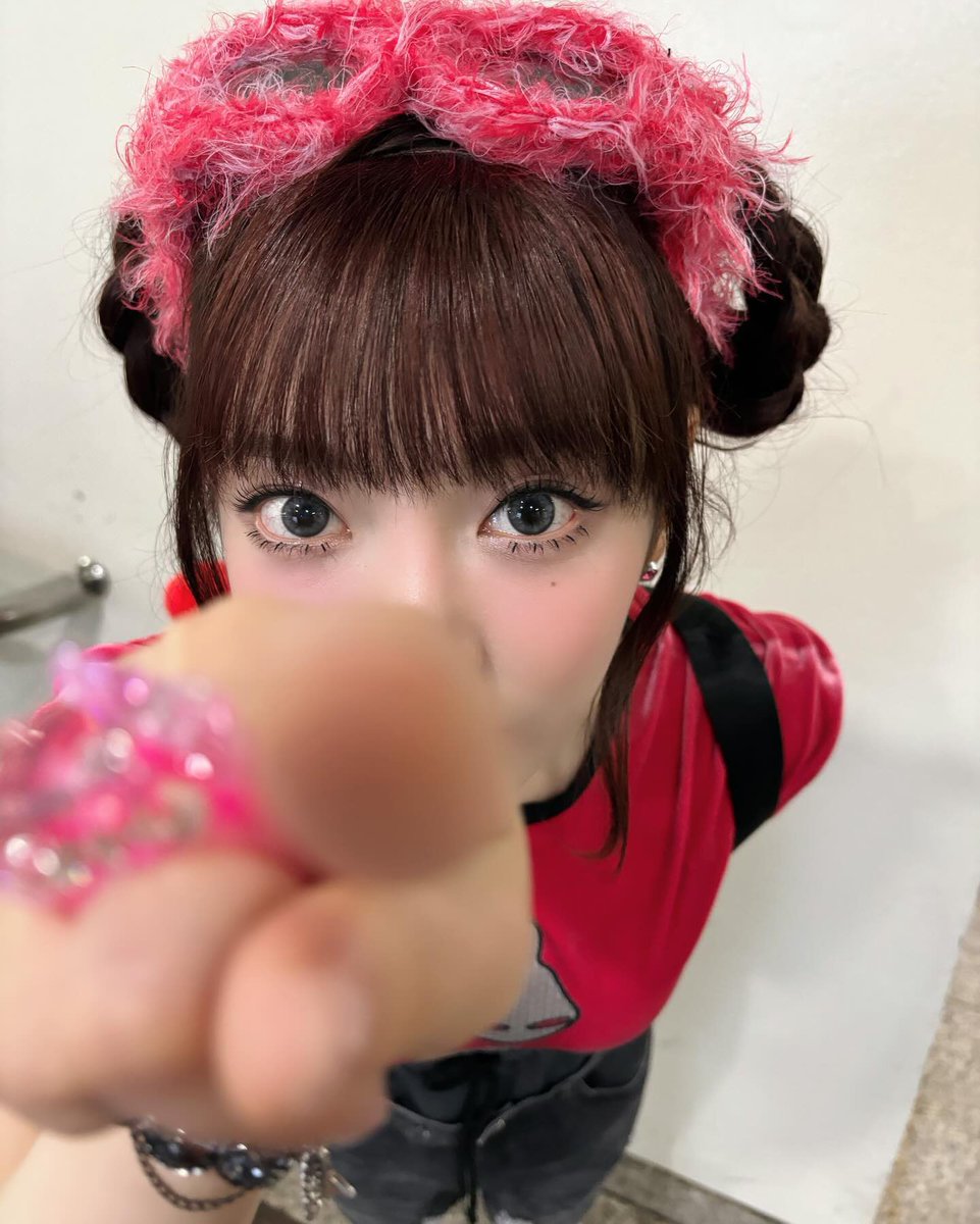 roxknnroll's tweet photo. 닝닝이 인스타 보고 안웃는 사람 리스펙한다 진짜 https://t.co/mgV1h6dOKt