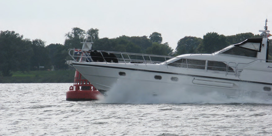 varendoejesamen's tweet image. Hier weer het antwoord op de #VDJS Vaarquizvraag van afgelopen week:
Vaarquizvraag: Bij welke overtreding wordt het vaarbewijs ingenomen?
varendoejesamen.nl/nieuws/vaarqui…