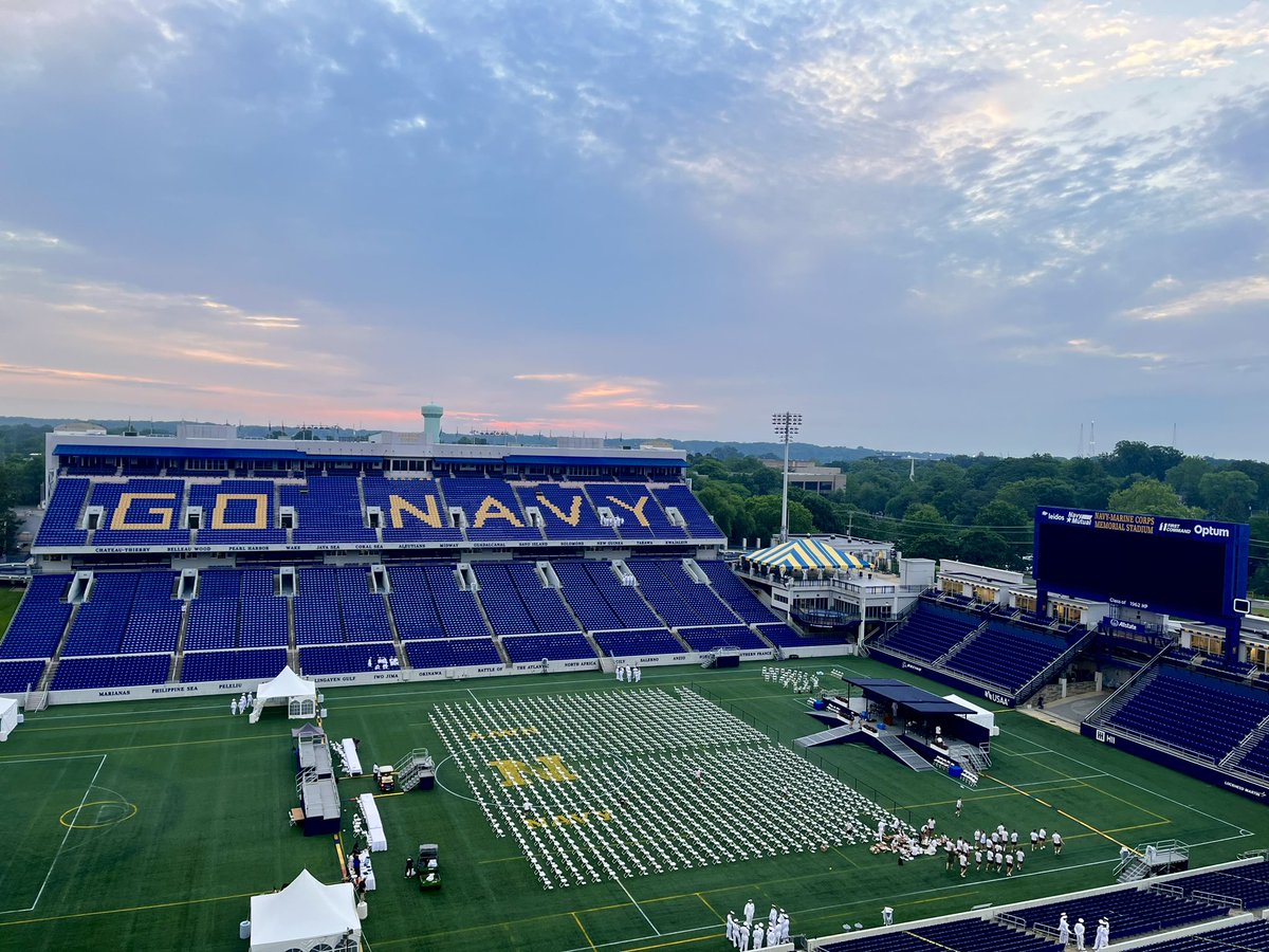 Good Morning Annapolis🌅 Time to graduate! #GoNavy