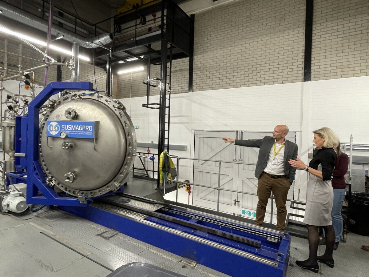 MkangoResources's tweet image. On 22 May, Baroness Charlotte Vere of Norbiton, Parliamentary Secretary at HM Treasury, visited #HyProMag and  the Birmingham Centre for Strategic Elements and Critical Materials (BCSECM) at the University of Birmingham: linkedin.com/posts/critical… #MKA #RareEarths @CMA_Minerals