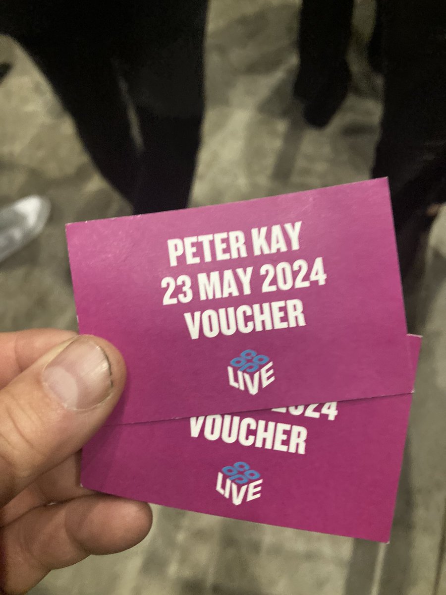 A huge #ThankYou to @peterkay_co_uk for a wonderful homecoming gig @TheCoopLive 👏 We took the relevant #HealthandSafety precautions and had a blast 💥 #Cheers for the free drink too ! 🥂