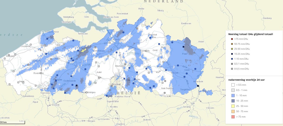 UPdate #regen (12u24). We detecteren opnieuw cumulatieve neerslagsommen in het oosten van België tussen 10 en 20mm. Lokaal zelfs iets hoger. De #neerslagzone trekt nu naar het westen. Vanavond tijdelijk een rustpauze volgens de weermodellen, maar in de nacht naar #zaterdag lokaal