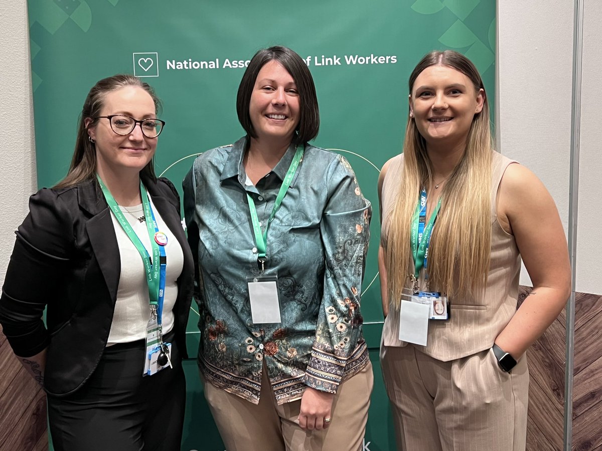 Super excited for day 2 😎 I’m joined by the lovely Kathryn and Debra from Liferooms today 🤩