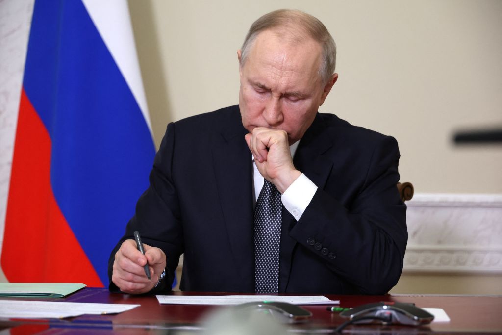 ⚡️ Putin looking for ceasefire to cement gains in Ukraine, Reuters reports citing sources. Russian President Vladimir Putin is open to a ceasefire that recognizes the current front lines on the battlefield but will fight on if Ukraine and its allies do not agree, Reuters