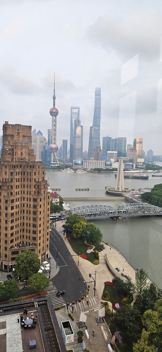 PuyanaFernandez's tweet photo. I was thrilled to meet Mr. Fan Mingchao, Executive Vice President of the Shanghai Arbitration Commission. Alongside the #Mediation & #GoodOffices, Arbitration is a tecnique recognized in Chapter VI of #UNCharter devoted to the peaceful settlement of disputes #peacebuilding https://t.co/URH4gKaHcp