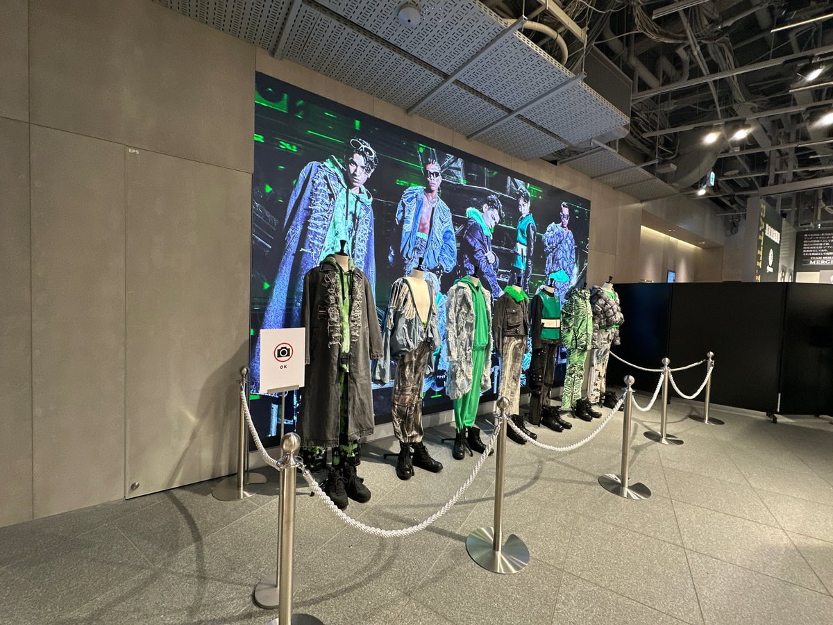 FUKU_FUKU_mfs6's tweet photo. クリエイターさんとの空間は特別なもので✨私の勉強情報不足なのですが、超東京拡張展の絵の紹介で書かれていた2人と言うのの謎が解けて☺️なっちゃんの表情も色合いも好きです🩷衣装見るのもコンプ🤫お仕事も真面目に頑張ります！！
#BATTLEOFTOKYO #ReDrop #FANTASTICS #堀夏喜 https://t.co/hnZbpp3KHC
