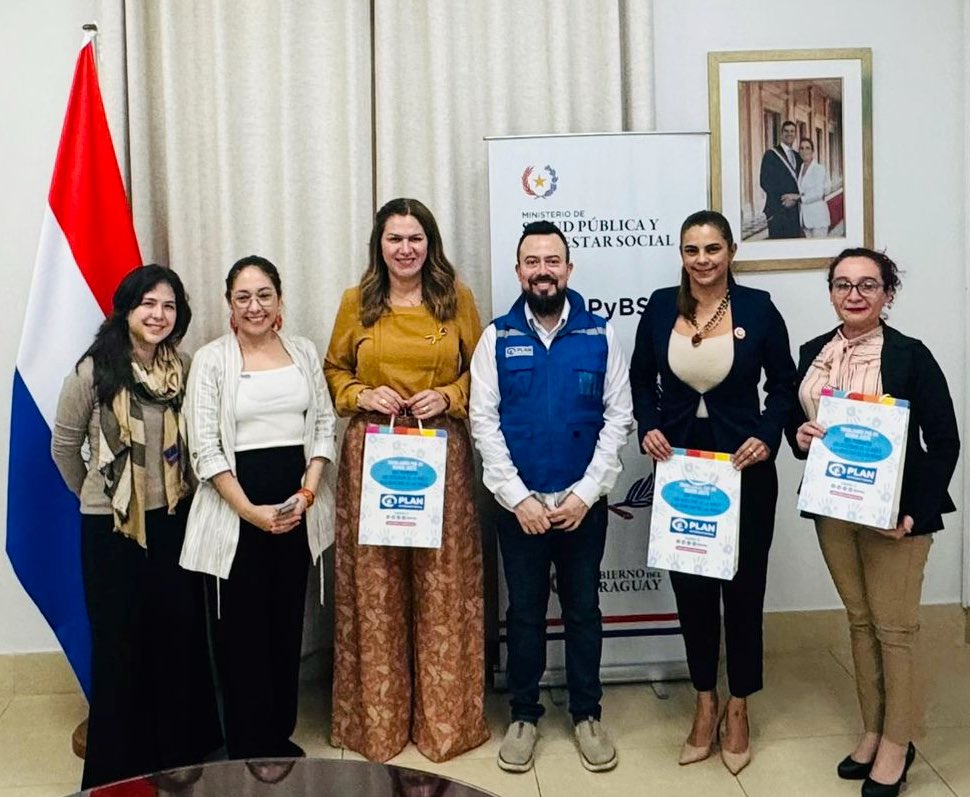 mariatbaran's tweet photo. Ayer, en reunión con representantes del Plan Internacional Paraguay @PlanPy, conversamos sobre los esfuerzos conjuntos que vamos a seguir fortaleciendo en favor de la salud integral de los adolescentes. https://t.co/dL4Vu76Ulj