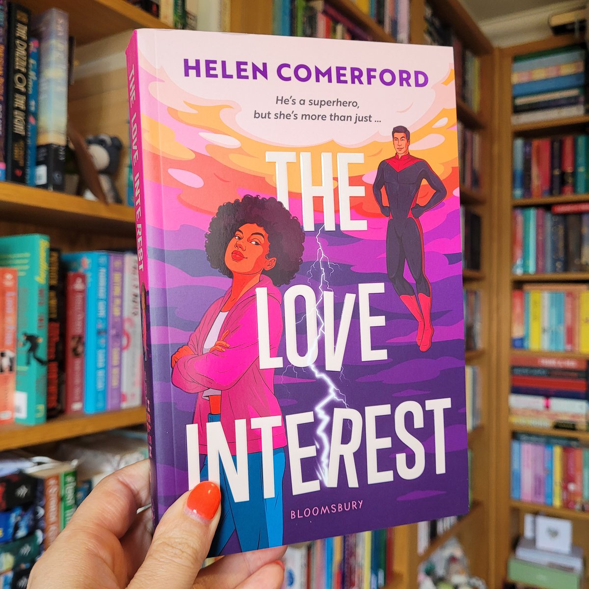 Book mail... The Love Interest by Helen Comerford Thanks so much to @KidsBloomsbury for sending me this finished copy, it is stunning 😍 #BookMail #TheLoveInterest #bookbloggers
