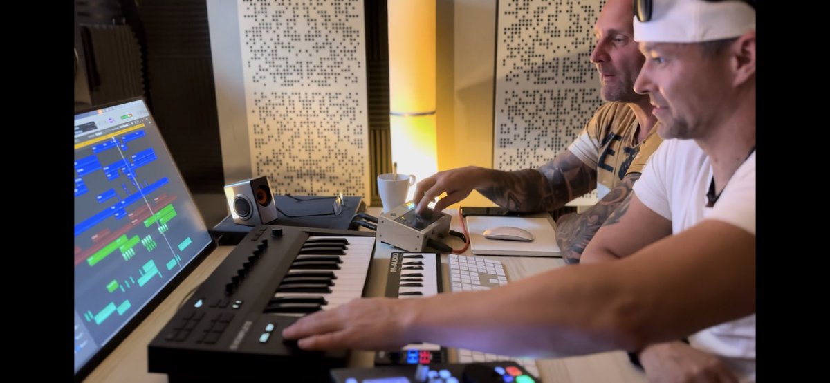 mm2be_official's tweet image. DJ Tragik &amp;amp; #MM2BE @work 😉🫶♥️

Spotify: open.spotify.com/artist/4Pt9hPI…