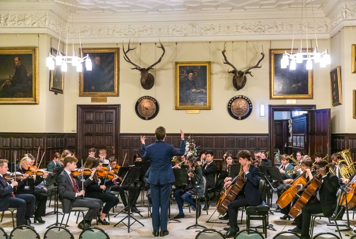 Tune in virtually tonight at 7:45pm to watch our extraordinary Great Academies concert, live from the Playground! Experience a captivating evening filled with diverse ensembles, stirring medleys, and full orchestral performances. Join here: bit.ly/3KgqrxU