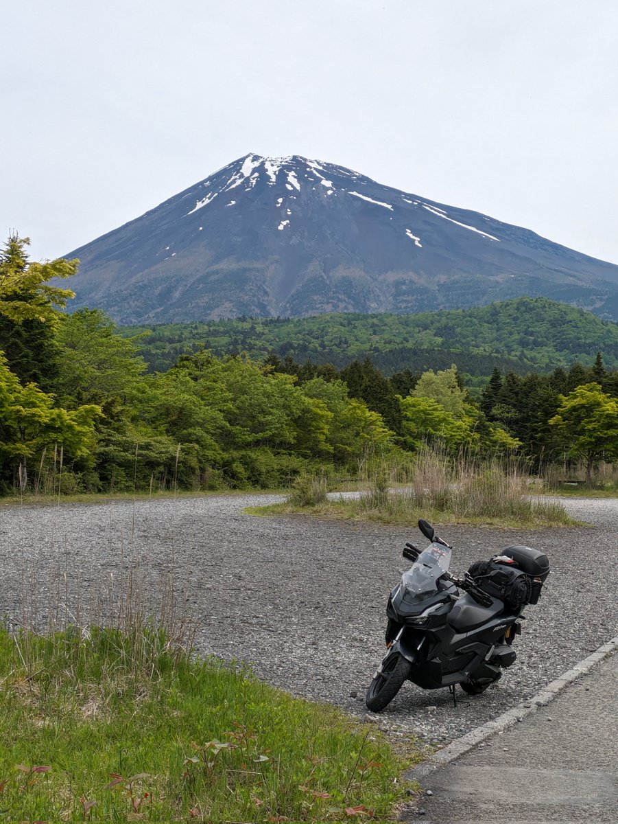 富士山は偉大だ。

#HONDA
#ADV160
#富士山