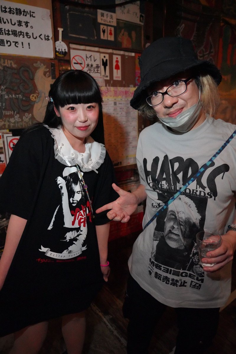 YARIMAN HUNTER キラーナースTシャツを、とても可愛く着こなしている首振りDollsファンの子を発見！！

#yarimanhunter
#首振りDolls