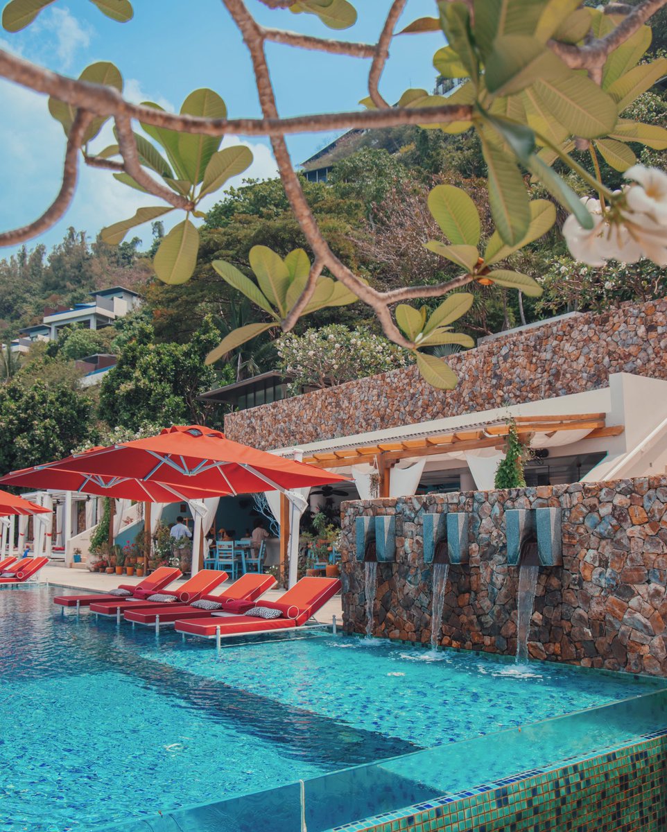 Find the ultimate relaxation at our main pool sanctuary – an oasis where luxury meets serenity. 

📸 @TravellingTuesdays 

#StayInspired #ConradKohSamui #Thailand