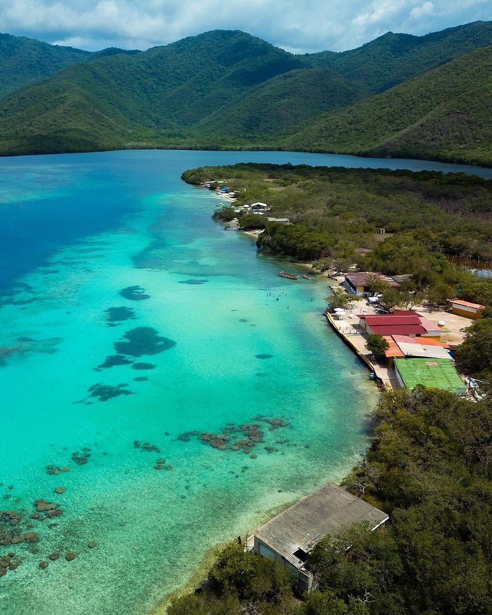 Espectacular 
LA CIÉNAGA DE OCUMARE ubicada en el Parque Nacional Henri Pittier…Edo Aragua 🇻🇪🇻🇪🇻🇪🇻🇪🇻🇪🇻🇪🇻🇪🇻🇪🇻🇪🇻🇪🇻🇪🇻🇪🇻🇪
Créditos #VenezuelasiempreVenezuela