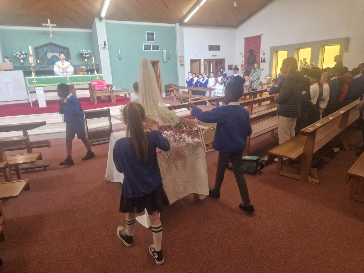 St Jude's Catholic Primary School 🧡 (@jude_primary) on Twitter photo We had a lovely May Procession at school this week. #catholiclife <a href="/BCPP__/">🧡Catholic Primary Partnership🧡</a> <a href="/PrimaryTolkien/">Tolkien Cluster Schools</a> <a href="/StdunstansS/">stdunstanandstjude</a> <a href="/BhamDES/">Birmingham Diocesan Education Service</a> We had a lovely May Procession at school this week. #catholiclife <a href="/BCPP__/">🧡Catholic Primary Partnership🧡</a> <a href="/PrimaryTolkien/">Tolkien Cluster Schools</a> <a href="/StdunstansS/">stdunstanandstjude</a> <a href="/BhamDES/">Birmingham Diocesan Education Service</a>