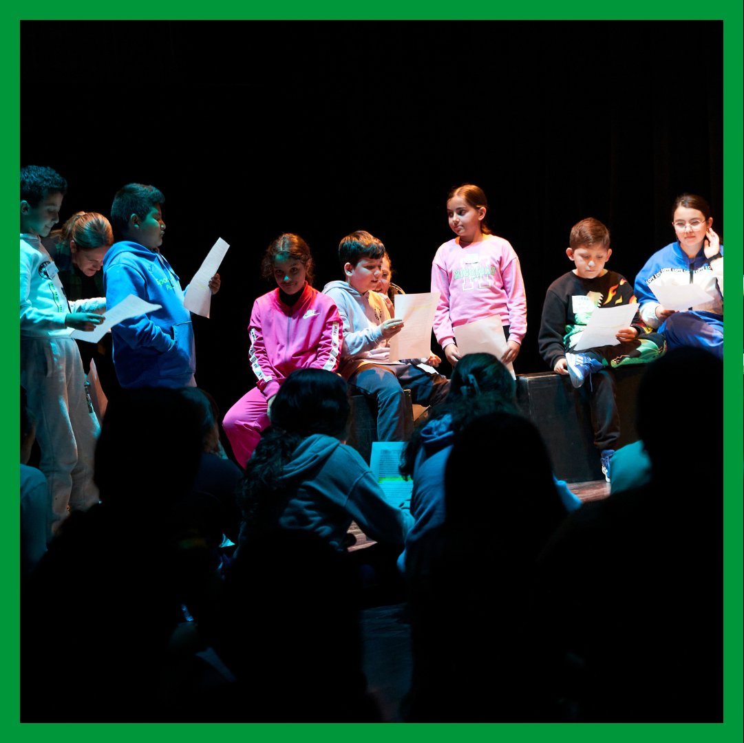 interseccions__'s tweet photo. El 2 de maig vam celebrar la 3a jornada Intercentres al Teatre L'Artesà amb l’alumnat de 4t de les escoles Jaume Balmes, Institut Escola del Prat, Joan Maragall i H. Josep Tarradellas, de la mà de l'Escola d'Arts en Viu!🎭 https://t.co/I4oGp7Zwua