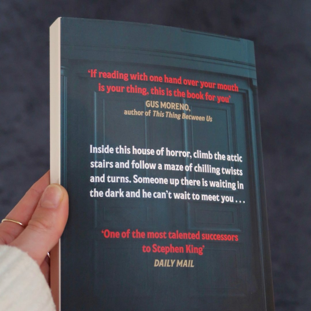 It’s time to meet William. We’re excited to introduce WILLIAM, an up-all-night slice of Halloween horror that’s perfect for fans of Stephen King, Black Mirror & Frankenstein. Let us know if you'd love a proof in the comments! Out 3rd Oct. linktr.ee/williammasonco… #ReadWilliam