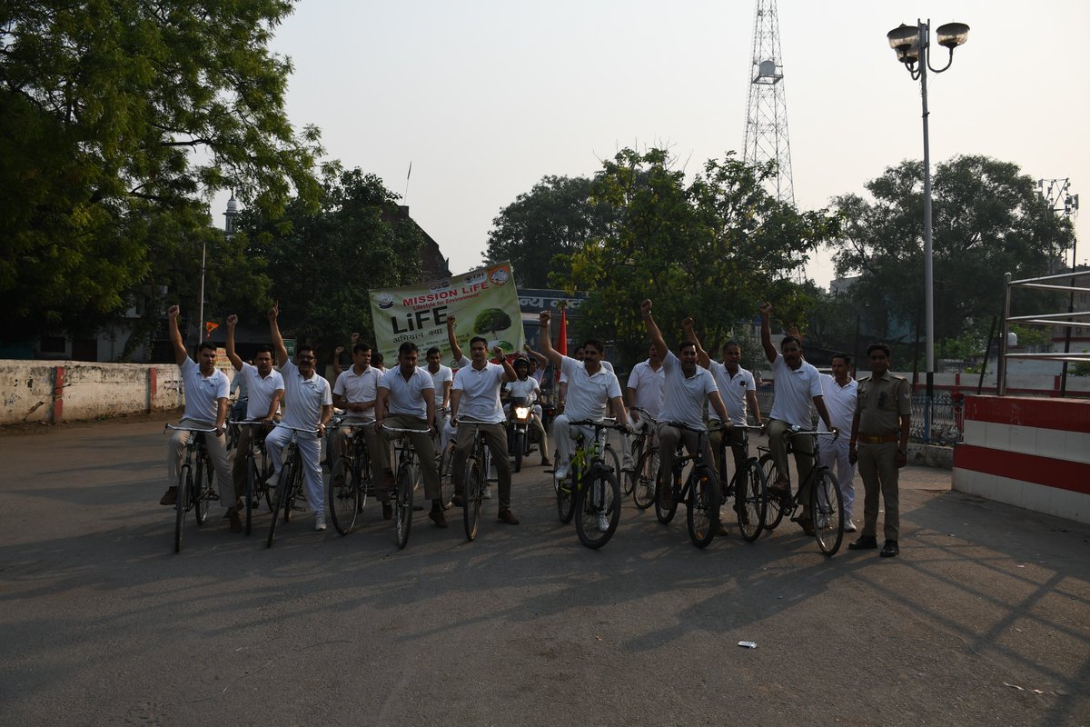 A awareness cycle rally conducted by SHQ SSB Pilibhit as on date 17/05/2024.