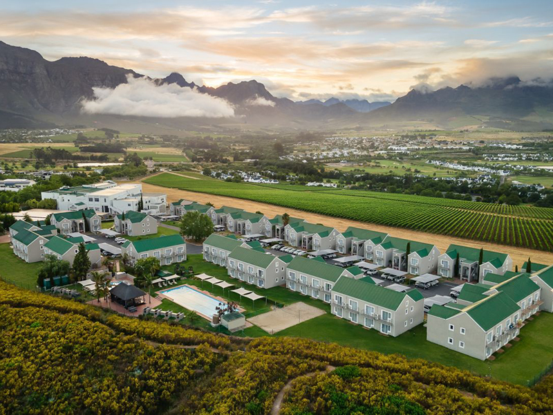 One week left to submit your proposal to share your #scicomm research &amp; practice at an international symposium on 'Communicating Discovery Science'  from 18 – 20 November 2024 in Stellenbosch, South Africa - start at discoveryscience.co.za This is where we will meet ...
