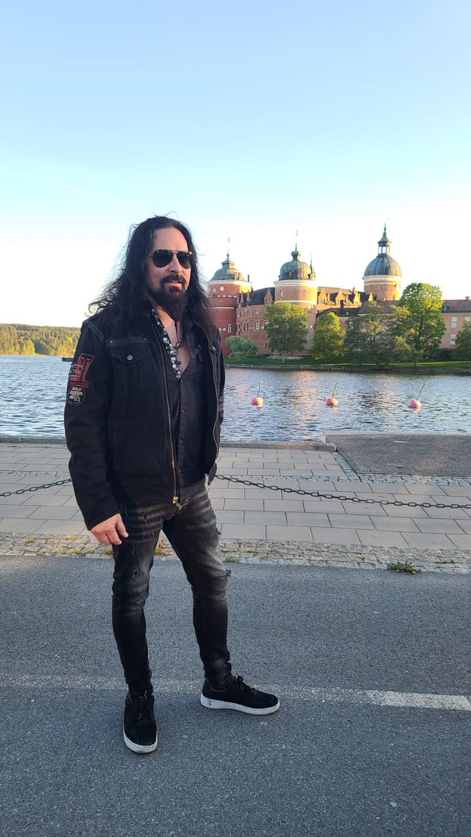 BjornEnglen's tweet photo. Beautiful view from Åsgård Castle. Had a great time doing a clinic and visiting there. Thanks again to Joakim Virtanen for all!
Clinic sponsored by EBS, Hipshot, Babicz, DiMarzio and Ibanez. https://t.co/yAaLt4c64y