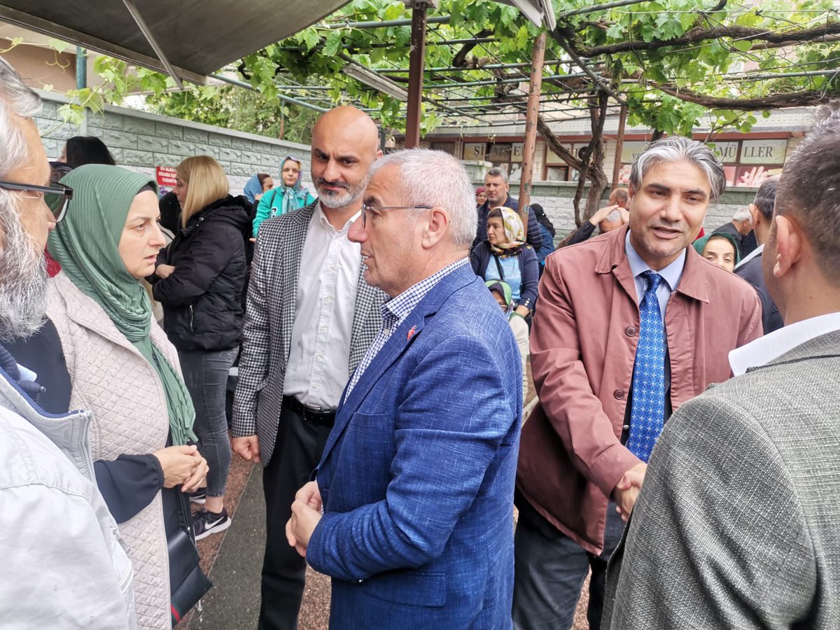 Bağlarbaşı Mahallesi Yönetim Kurulu Üyemiz Sn. Ali Kotil'in kıymetli Kayınpederi Mehmet Kul'u İçerenköy Merkez Camii'nden Hakk'a yolcu ettik.
Merhuma Allah'tan rahmet, yakınlarına ve sevenlerine başsağlığı dilerim.