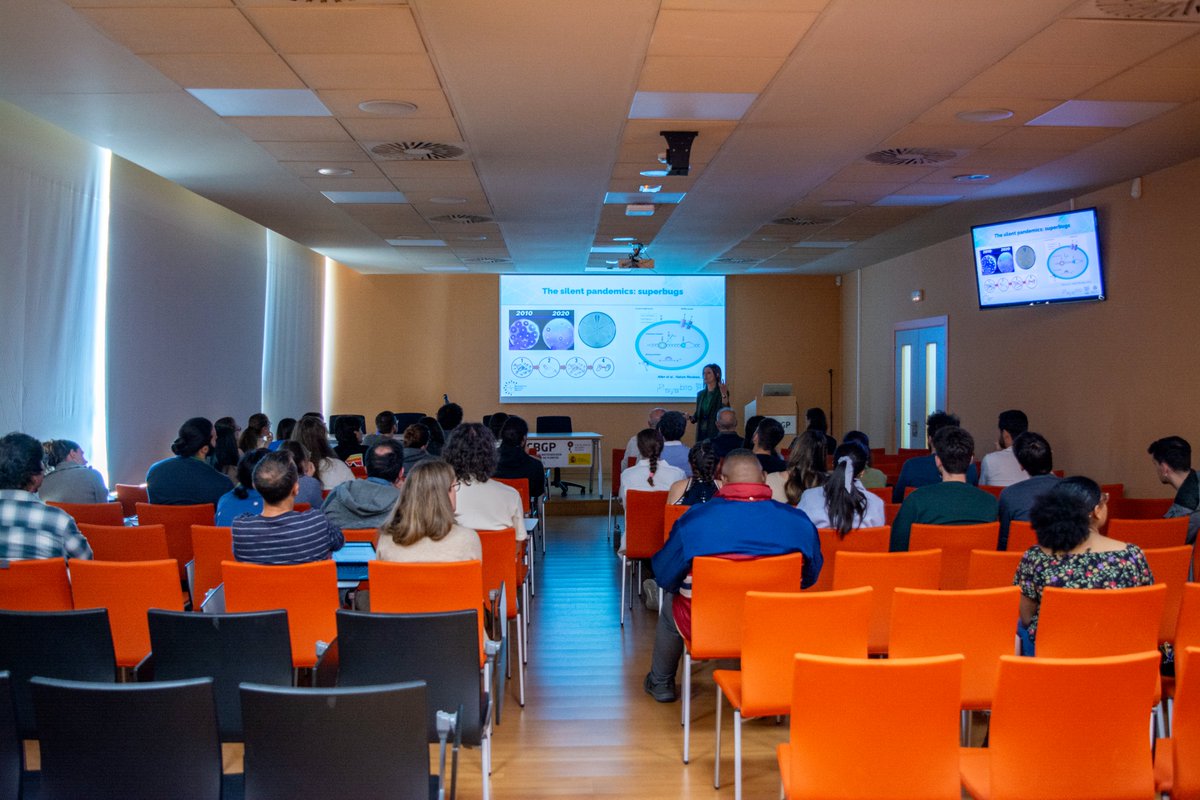 📷 Some photos of Pilar Domingo during her #SeminarCBGP #somosUPM