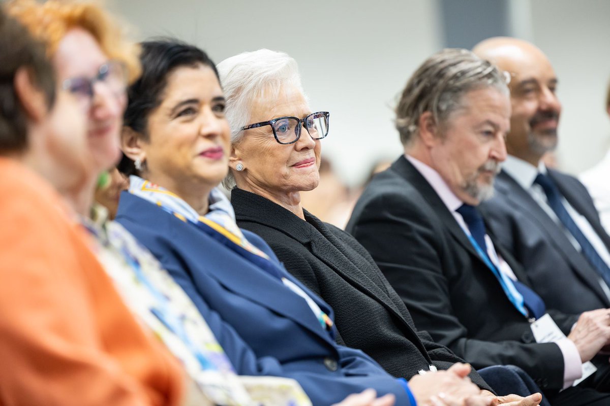 HananBalkhy's tweet photo. Nurses and midwives are dear to my heart and high on my agenda. I was delighted to join the Global Partners Meeting on Nursing and Midwifery today. 

Our Region accounts for almost 18% of the global shortage of nurses, and if current trends continue we will lack 1.2 million nurses by 2030. We need to empower them and make sure we are able to retain them especially in countries affected by emergencies. 

One of my flagship initiatives aims to build a regional health workforce that is agile and prepared to confront a changing public health landscape. This includes the education and employment of public health professionals, and the investment in their profession.