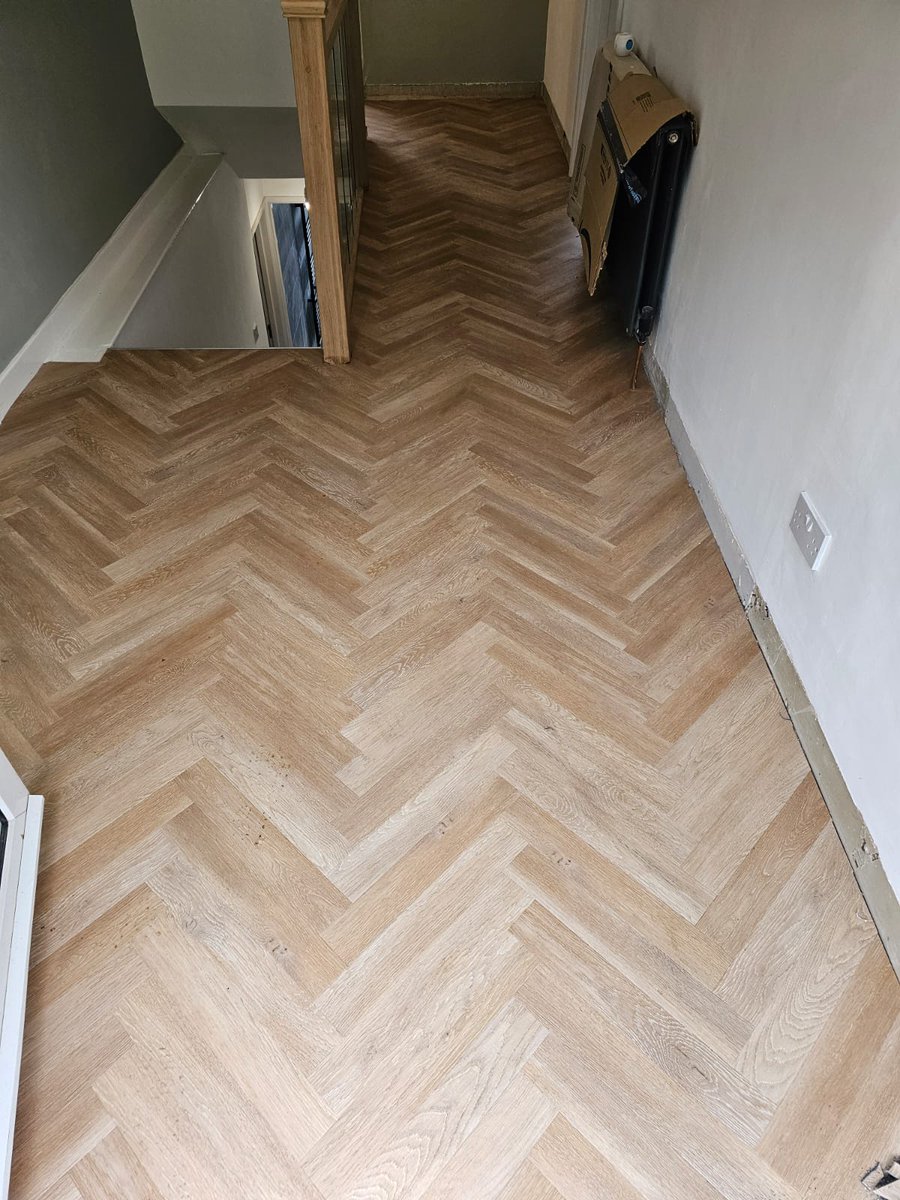 CCandFlooring's tweet image. Project Floors Luxury Vinyl Tiles – Colour “Hand Scraped Oak PW1250” 0.55mm wear layer

Fitted to Stairs along with Brushed Silver LVT Profile Bullnose and Matt Silver internal Corners.

caerphillycarpet.com

#flooring #floorfitter #flooringcerphilly