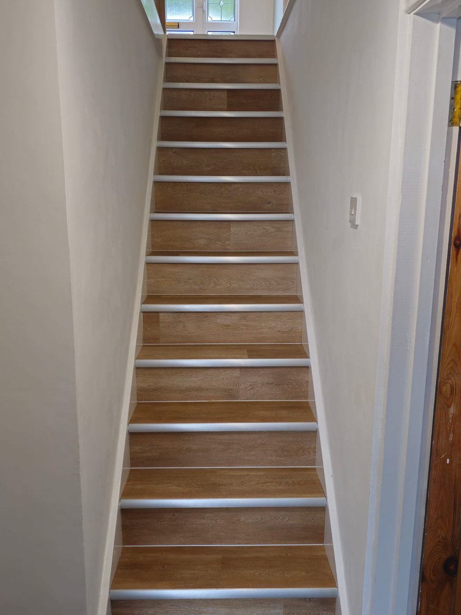 CCandFlooring's tweet image. Project Floors Luxury Vinyl Tiles – Colour “Hand Scraped Oak PW1250” 0.55mm wear layer

Fitted to Stairs along with Brushed Silver LVT Profile Bullnose and Matt Silver internal Corners.

caerphillycarpet.com

#flooring #floorfitter #flooringcerphilly