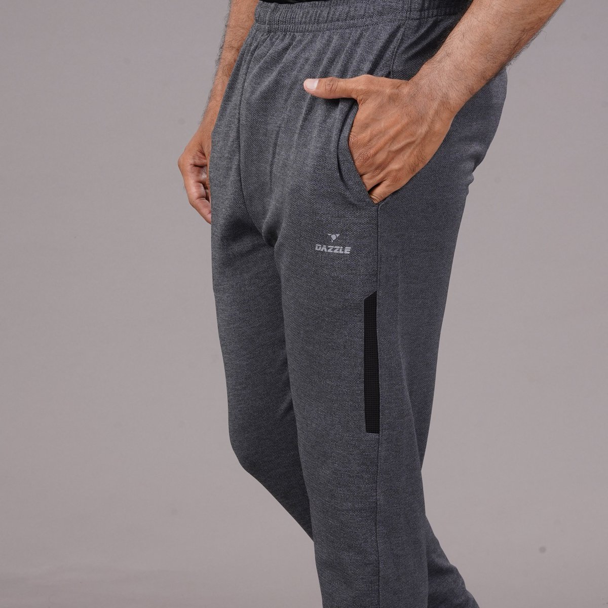 Melange (𝗠𝗶𝘅𝘁𝘂𝗿𝗲 𝗼𝗳 𝗙𝗮𝗯𝗿𝗶𝗰𝘀) track pants are a versatile and comfortable choice for everyday wear.

𝗦𝗵𝗼𝗽 𝗻𝗼𝘄: shorturl.at/l43uE

#DazzleSportsWear #MixtureOfFabrics #Melange #onlinestore #Activewear #menswear #TrackpantsOnline #BottomWear #apparel
