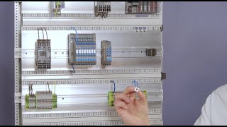 LuetzeSolutions's tweet image. 6. Folge des LÜTZE 360° #Videoblog erschienen: Diesmal geht es um die verschiedenen Gleitmuttern für das  LÜTZE #AirSTREAM Verdrahtungssystem - und dabei auch ganz speziell um das Thema #Nachverdrahtung.

 youtu.be/E3vWtAs0F08

#Schaltschrankbau #Schaltschrankverdrahtung