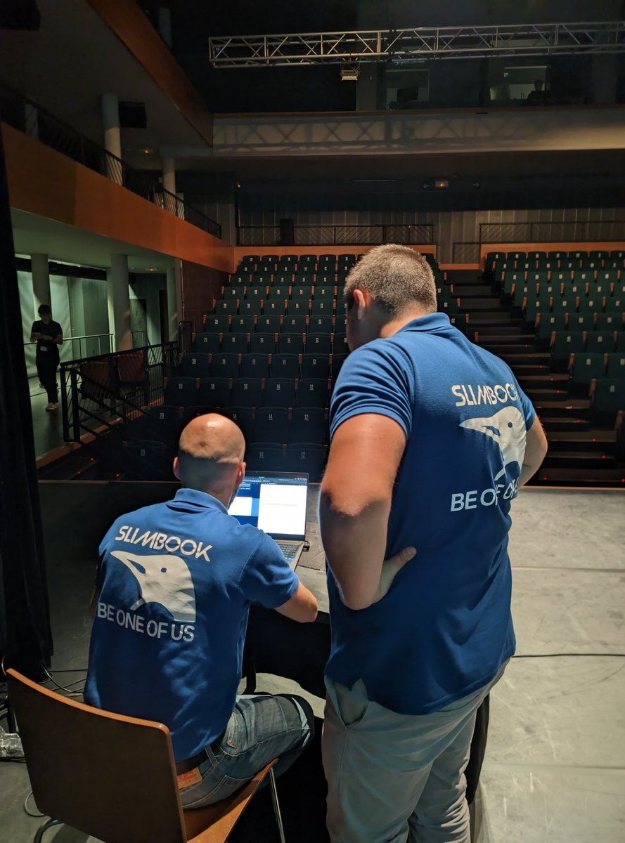 slimbook's tweet photo. ¿A quién vemos hoy en #esLibre ? Te esperamos con todos nuestros equipos y el mejor merchan 😎 #LasNaves #Valencia
@esLibre_ #esLibre24 https://t.co/OzqIBMqgD4