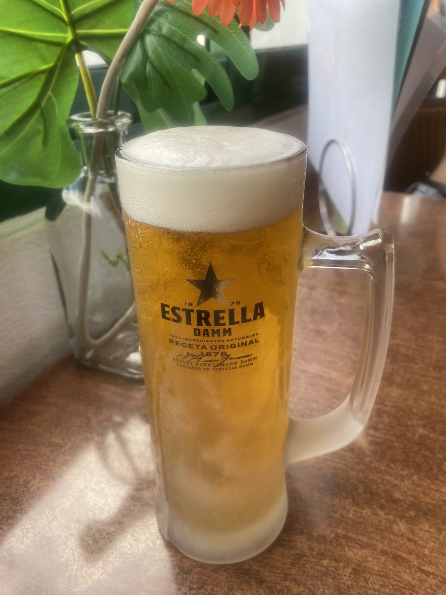 Nice pint of #Estrella @PintsBeauty #Lanzarote @TimeLineSkulls