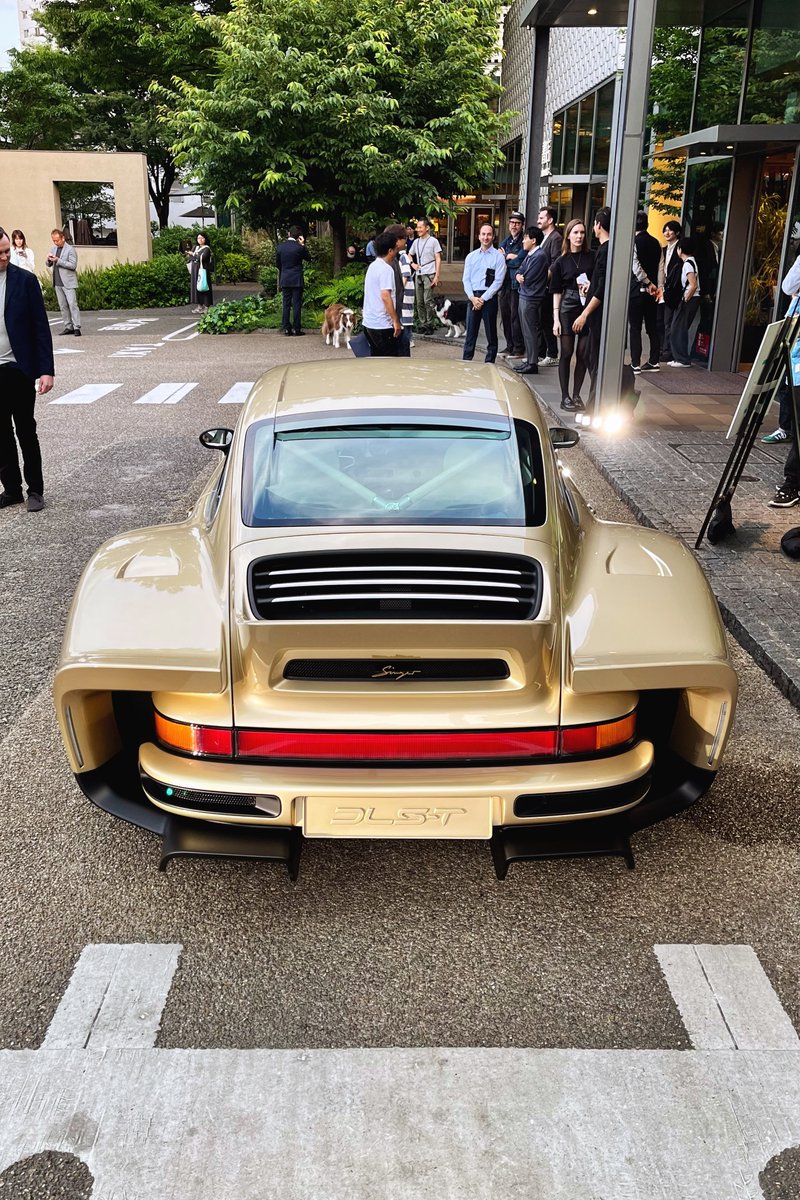 2FE4BF's tweet photo. Dynamics &amp; Lightweighting Study

#Singerreimagined https://t.co/nTGNrFULzp
