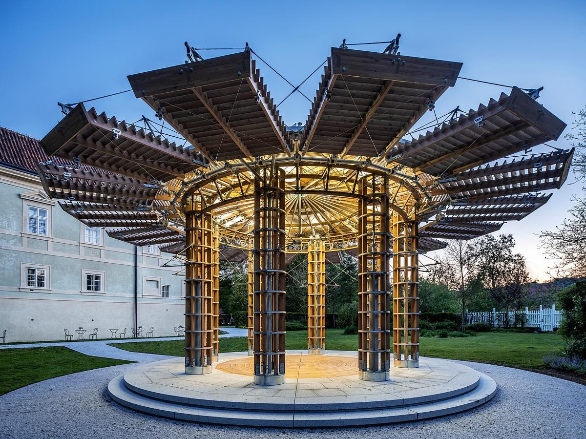 Further along the path of kinetic buildings and their structural magic was something HAMR Huť Architektury Martin Rajniš found utterly captivating, Czech Republic e-architect.com/czechrepublic/… #timberstructures #Pavilion #czechrepublic #architecture