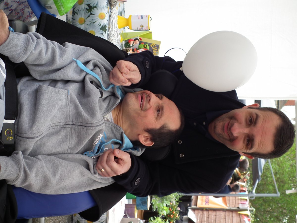 We love this picture of Gavin and his brother 

Happy Brothers Day

#localcharity
#brotherlylove