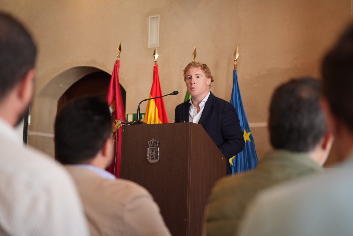 @perezindiano Ignacio Gragera, Alcalde de Badajoz: 'En estos tiempos convulsos con tantos ataques a la tauromaquia desde el Aytuntamiento de Badajoz apoya firmemente la fiesta y nuestra Feria de San Juan y espero que la afición acuda en masa los dos días de toros' #SanJuan24