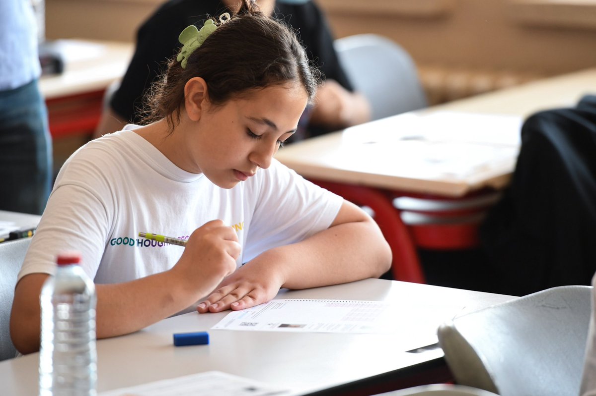 📣 LGS Kapsamındaki Merkezî Sınav Giriş Bilgileri Erişime Açıldı

2 Haziran'daki merkezî sınava yönelik sınav merkezi, bina, salon ve sıra bilgileri ile sınav tedbirlerine ilişkin bilgilere e-Okul Veli Bilgilendirme Sistemi üzerinden ulaşılabilecek.

👉🏻 meb.ai/Uc0l0Hn
